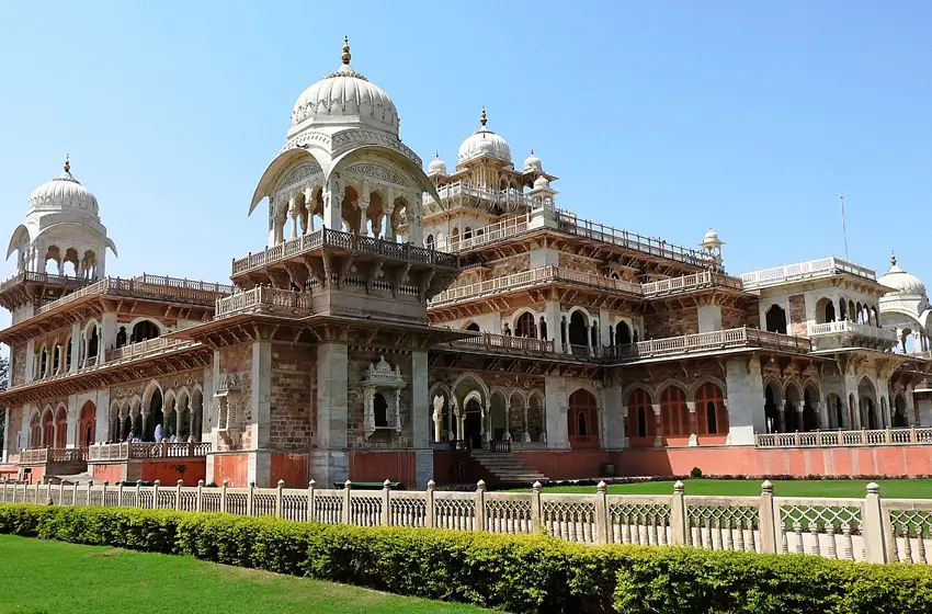 8 Days Golden Triangle Tour Package