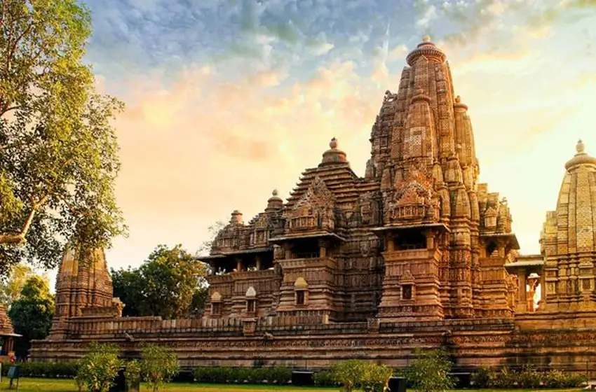 Art, Temples & Cultural Highlights of India Tour