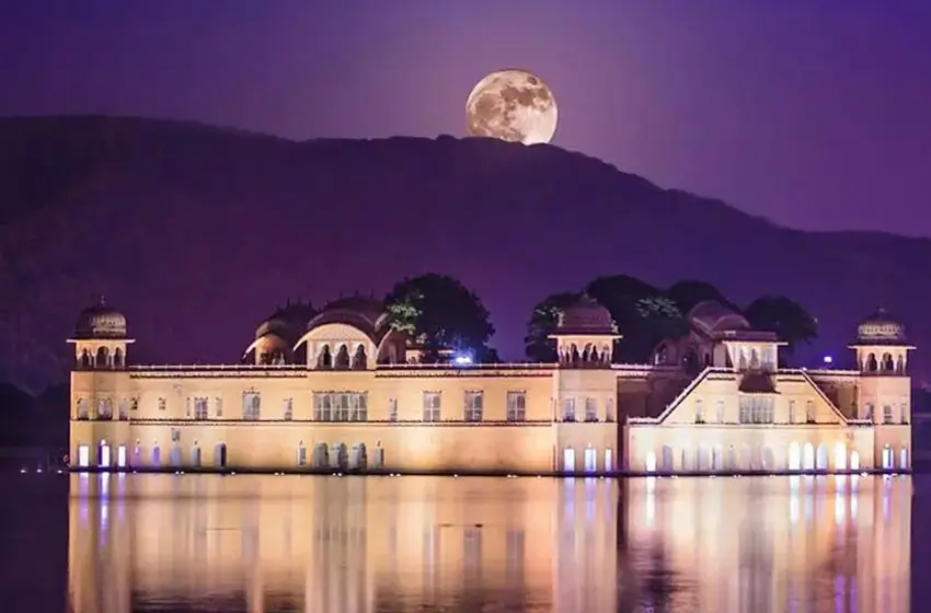 2 Days Jaipur Sightseeing Tour – Forts, Palaces & Cultural Heritage by Private Car